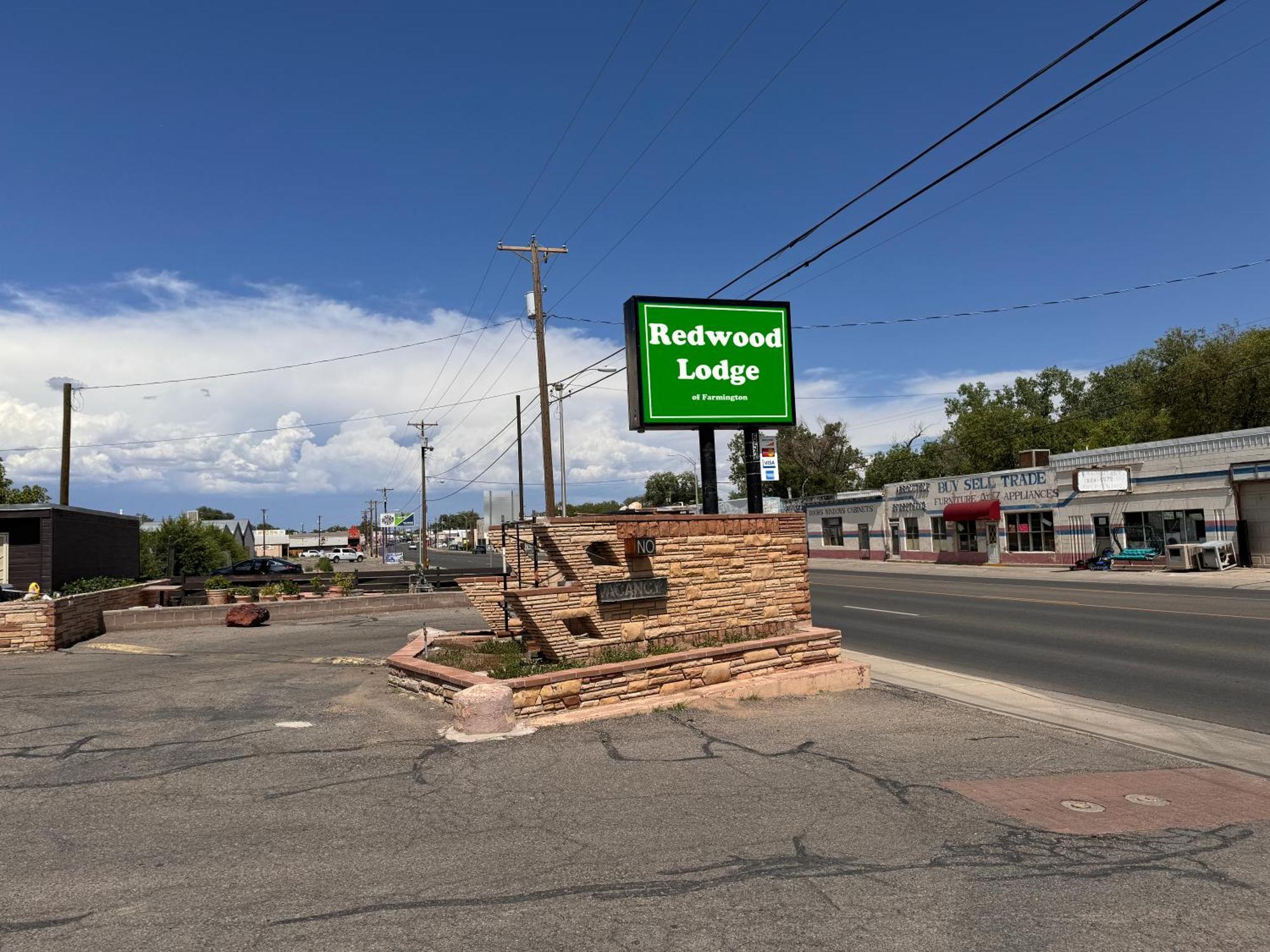 Redwood Motel